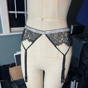 Victoria's Secret Sheer Lace Rhinestone Garter Belt Size XS/S Sexy Stripper
